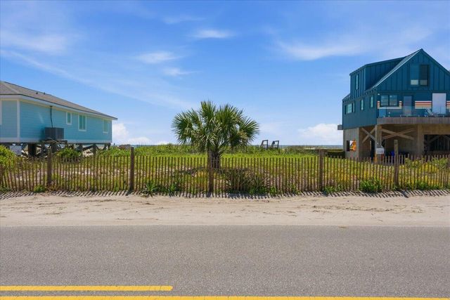 1567 E Ashley Avenue, Folly Beach, SC 29439