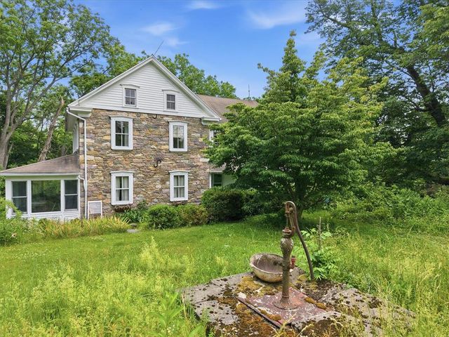 659 Mahoning Drive West, Mahoning Twp, PA 18235