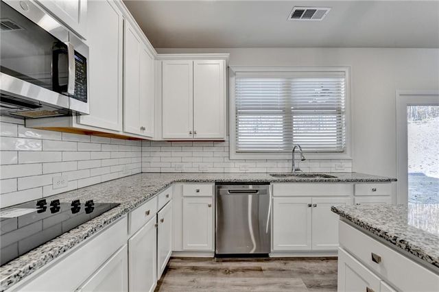 1661 Silver Crest Way, Hoschton, GA 30548