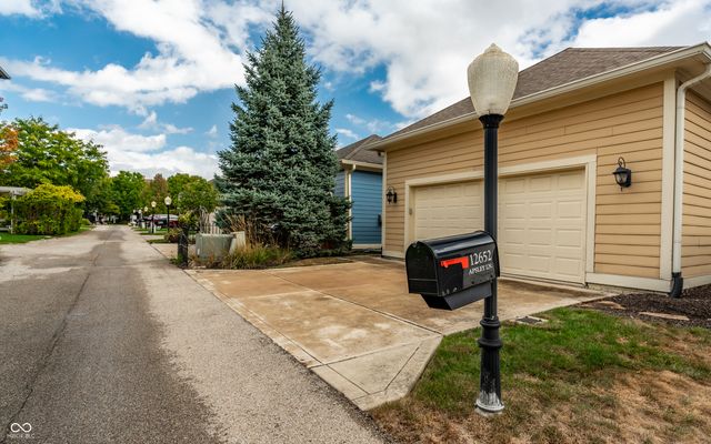 12652 Apsley Lane, Carmel, IN 46032
