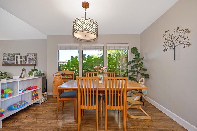 142 Blakeslee Way, Folsom, CA 95630