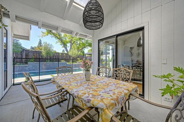 142 Blakeslee Way, Folsom, CA 95630