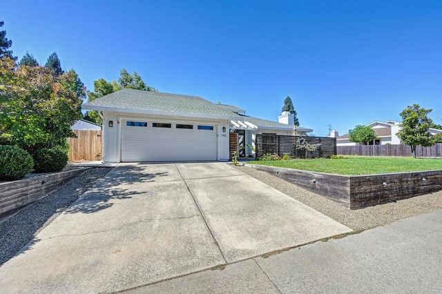 142 Blakeslee Way, Folsom, CA 95630
