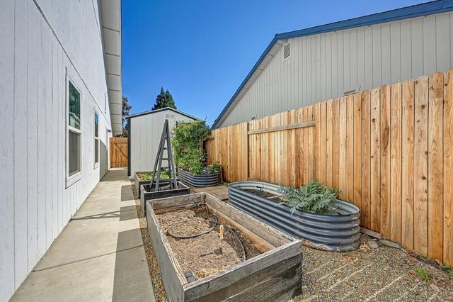142 Blakeslee Way, Folsom, CA 95630