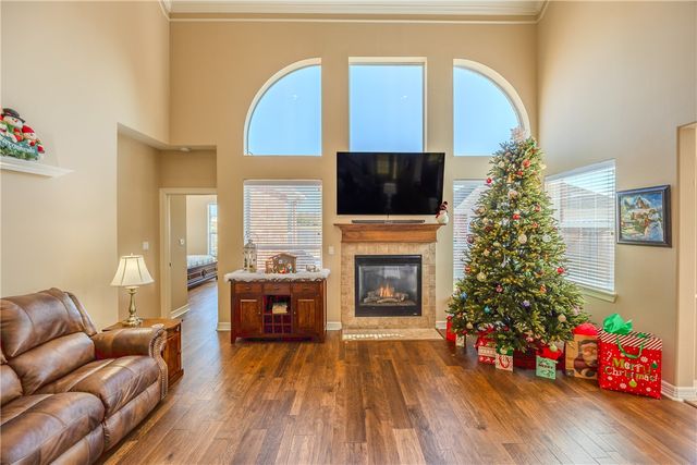 1905 Rosenbaum Drive, Brenham, TX 77833