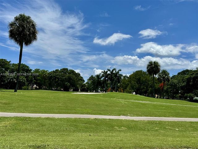 7472 La Paz Boulevard 301, Boca Raton, FL 33433