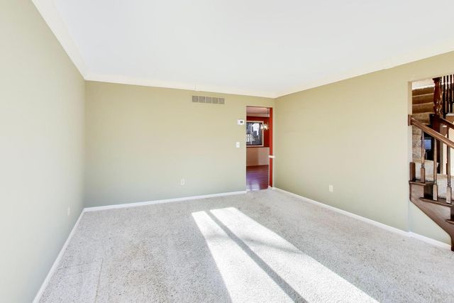 26W548 Prairie Avenue, Winfield, IL 60190