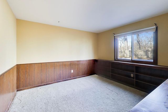 26W548 Prairie Avenue, Winfield, IL 60190