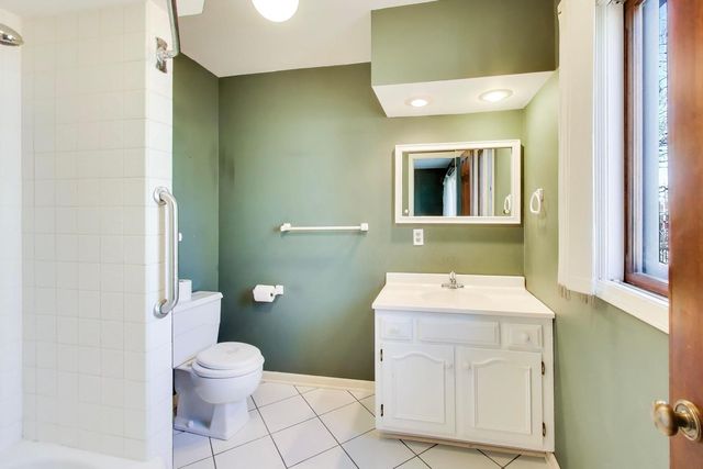 26W548 Prairie Avenue, Winfield, IL 60190