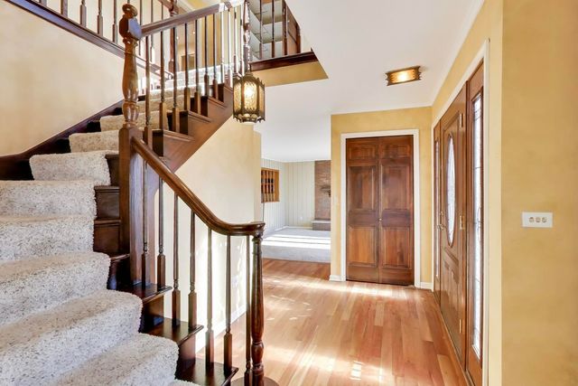 26W548 Prairie Avenue, Winfield, IL 60190