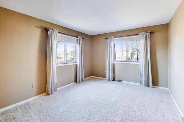 26W548 Prairie Avenue, Winfield, IL 60190