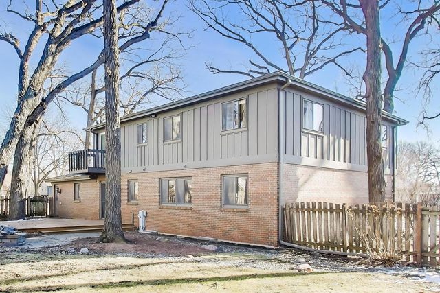 26W548 Prairie Avenue, Winfield, IL 60190