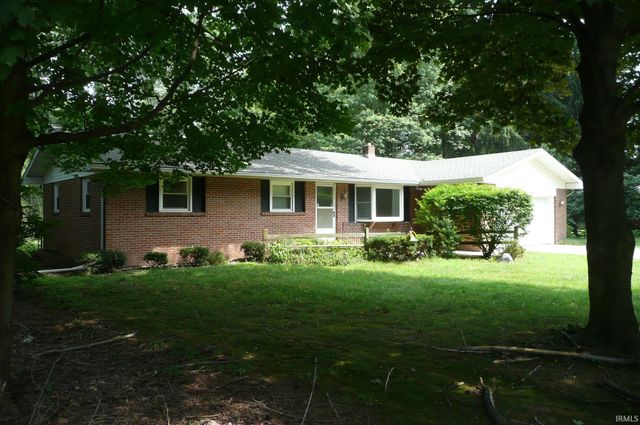 51678 Grape Road, Granger, IN 46530
