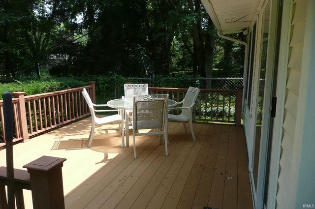 51678 Grape Road, Granger, IN 46530