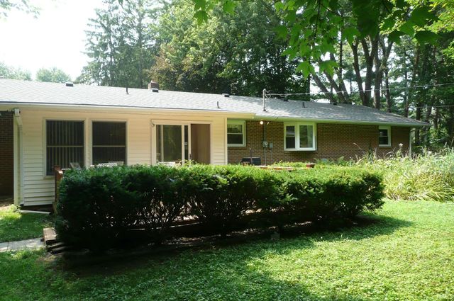 51678 Grape Road, Granger, IN 46530