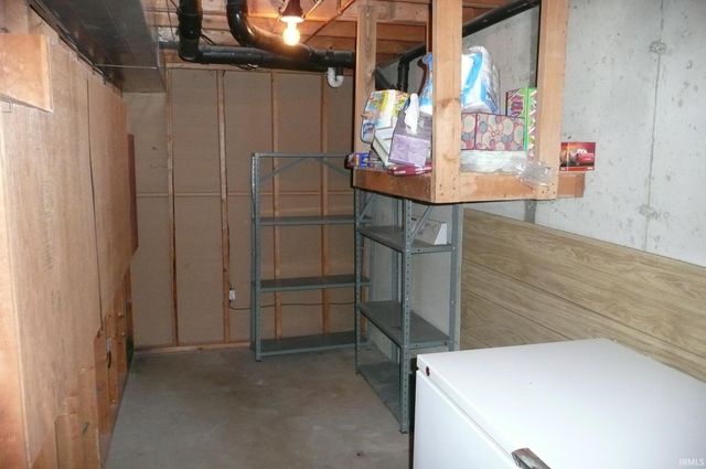 51678 Grape Road, Granger, IN 46530