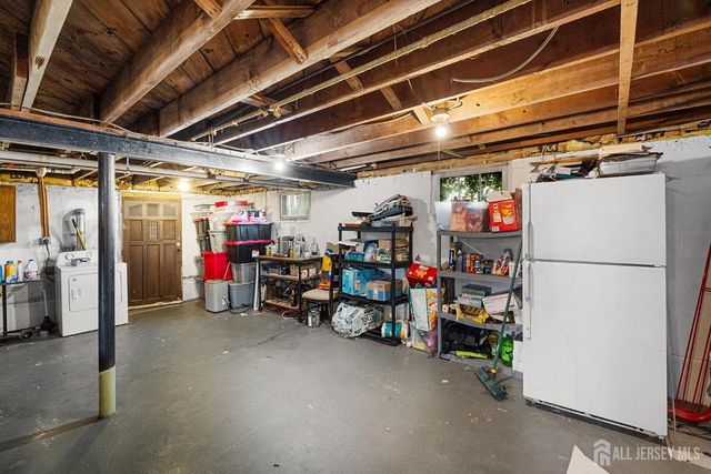 585 Bamford Avenue, Middlesex, NJ 07095