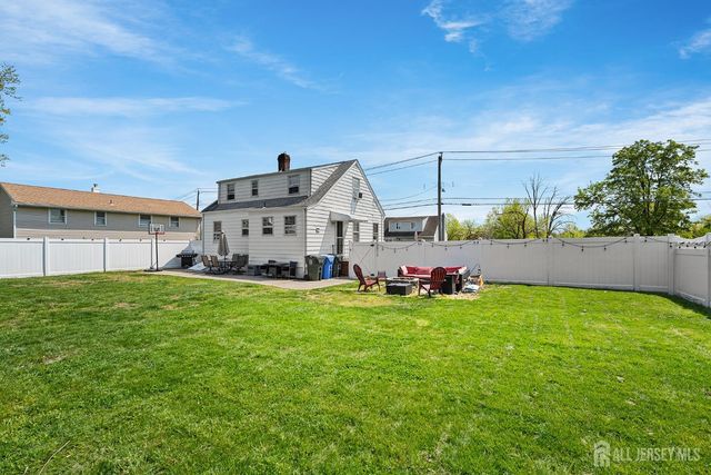 585 Bamford Avenue, Middlesex, NJ 07095