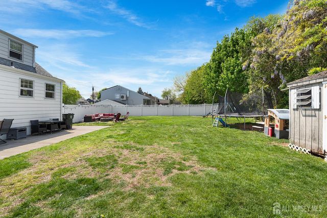 585 Bamford Avenue, Middlesex, NJ 07095