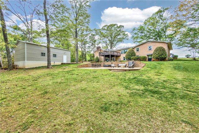 141 Greybridge Road, Pelzer, SC 29669