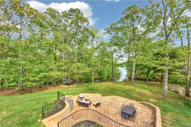141 Greybridge Road, Pelzer, SC 29669