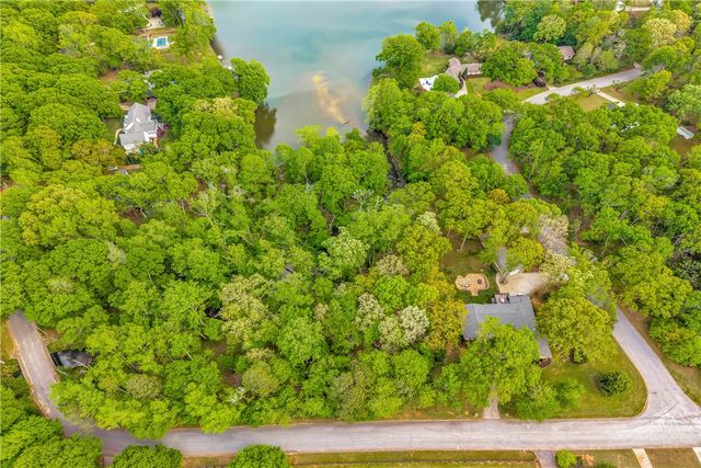 141 Greybridge Road, Pelzer, SC 29669