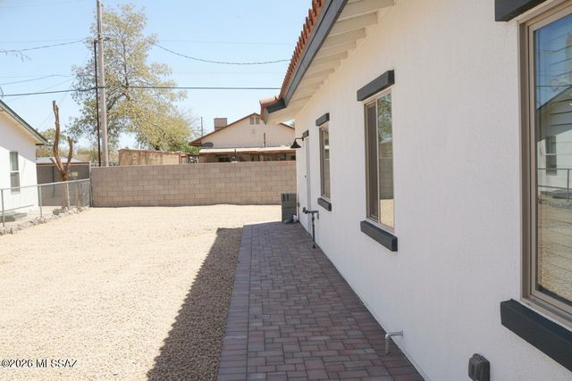 501 W Pennsylvania Drive, Tucson, AZ 85714