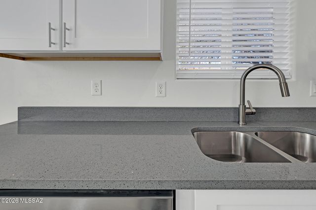 501 W Pennsylvania Drive, Tucson, AZ 85714