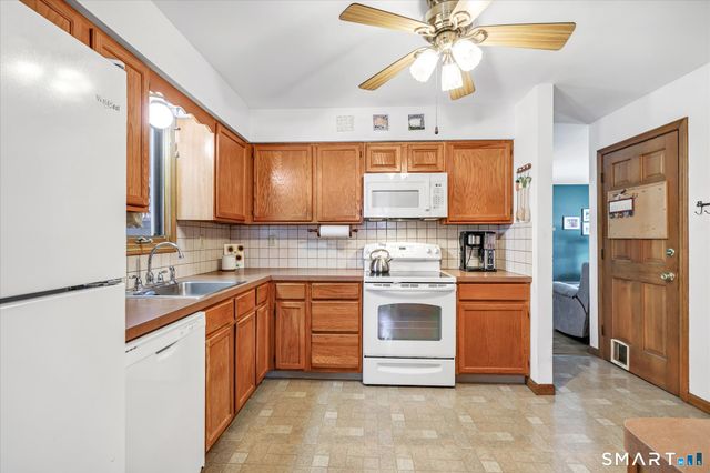 22 Jenyfer Court, Shelton, CT 06484