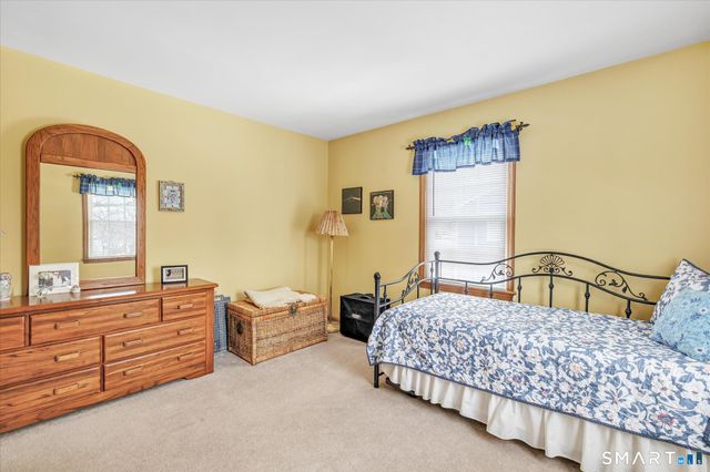 22 Jenyfer Court, Shelton, CT 06484