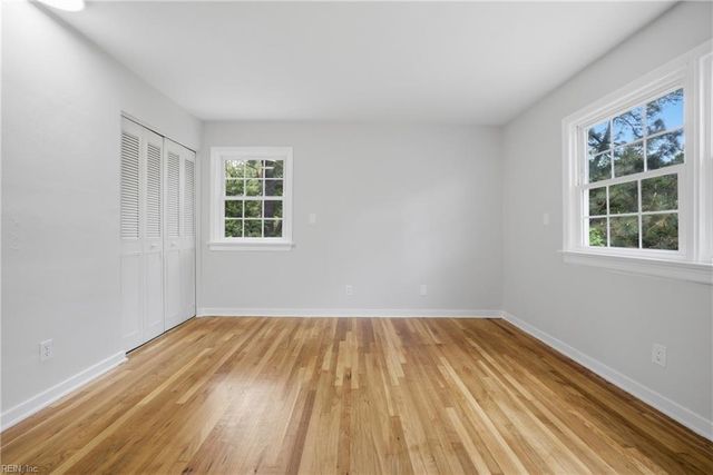 3421 Kings Grant Rd, Virginia Beach, VA 23452