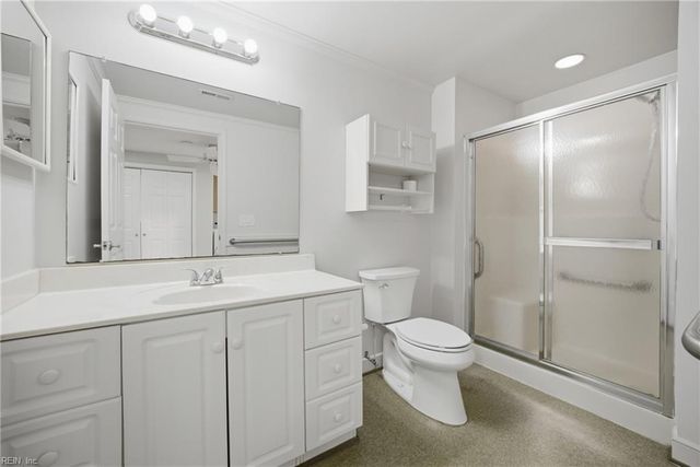 3421 Kings Grant Rd, Virginia Beach, VA 23452