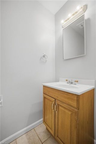 3421 Kings Grant Rd, Virginia Beach, VA 23452