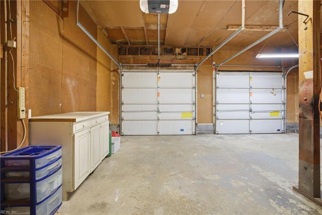 3421 Kings Grant Rd, Virginia Beach, VA 23452