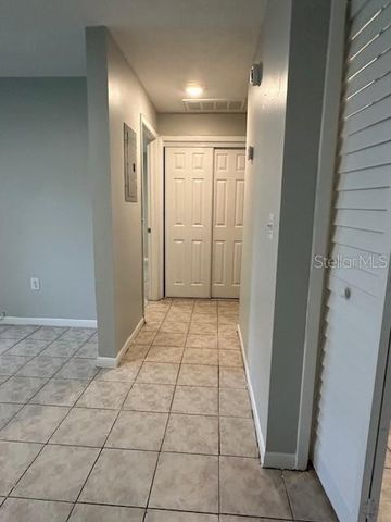 10405 N JASMINE AVENUE A, Tampa, FL 33612