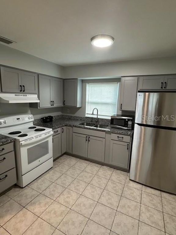 10405 N JASMINE AVENUE A, Tampa, FL 33612