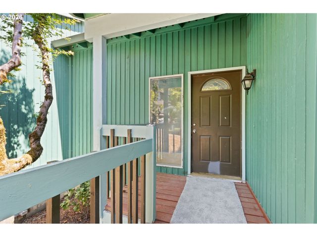 10240 Sw 59TH Pl, Portland, OR 97219