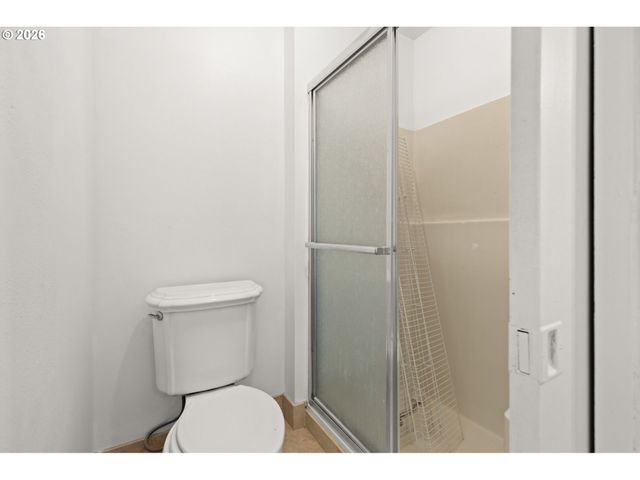 10240 Sw 59TH Pl, Portland, OR 97219
