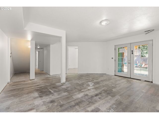 10240 Sw 59TH Pl, Portland, OR 97219
