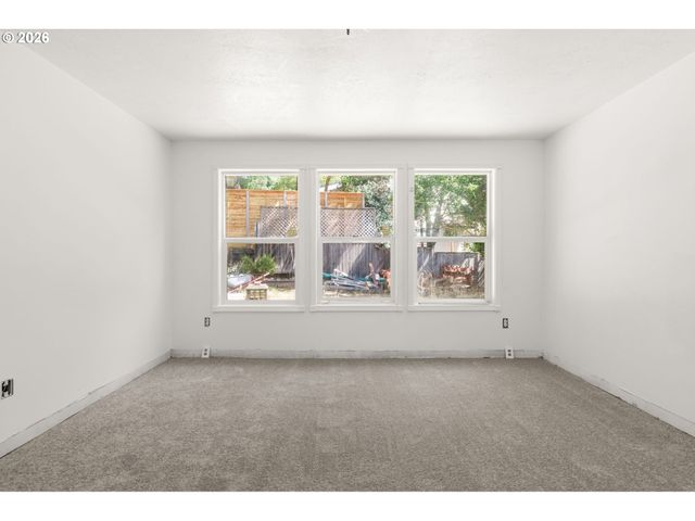 10240 Sw 59TH Pl, Portland, OR 97219