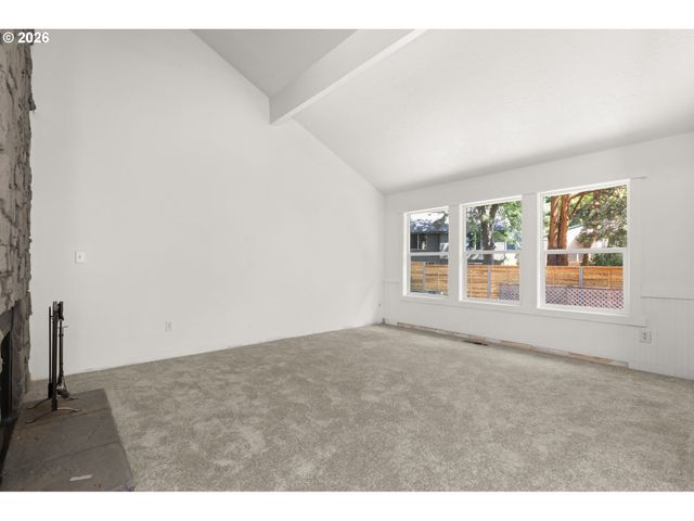 10240 Sw 59TH Pl, Portland, OR 97219