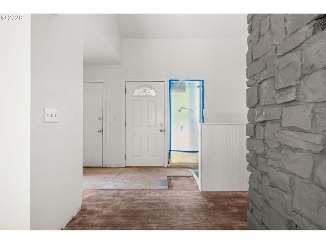 10240 Sw 59TH Pl, Portland, OR 97219