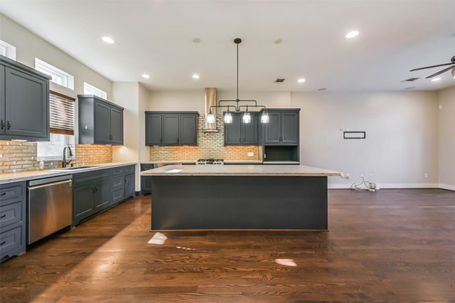 2422 Hadley Street, Houston, TX 77003