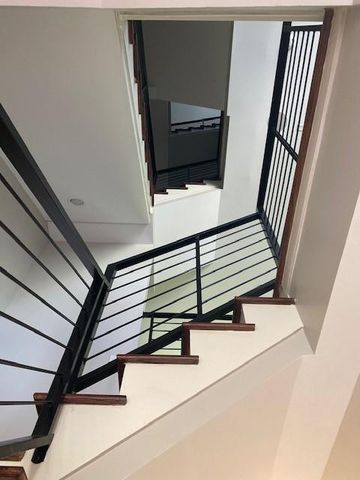 2422 Hadley Street, Houston, TX 77003