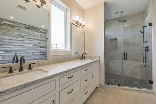 2422 Hadley Street, Houston, TX 77003