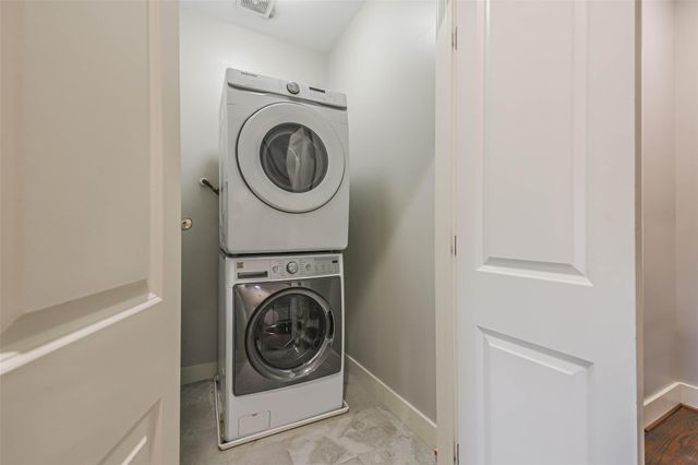 2422 Hadley Street, Houston, TX 77003