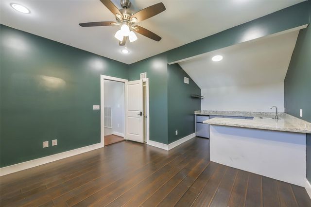 2422 Hadley Street, Houston, TX 77003