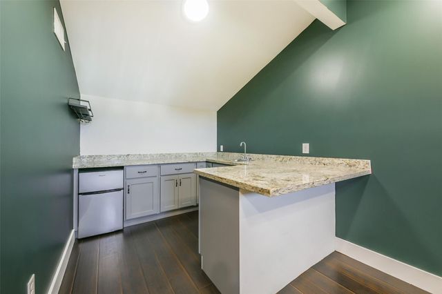 2422 Hadley Street, Houston, TX 77003