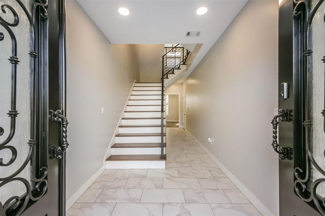 2422 Hadley Street, Houston, TX 77003