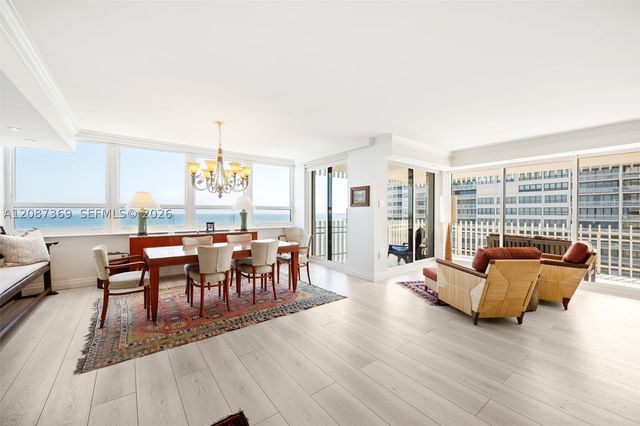 2 Grove Isle Dr B1402, Miami, FL 33133